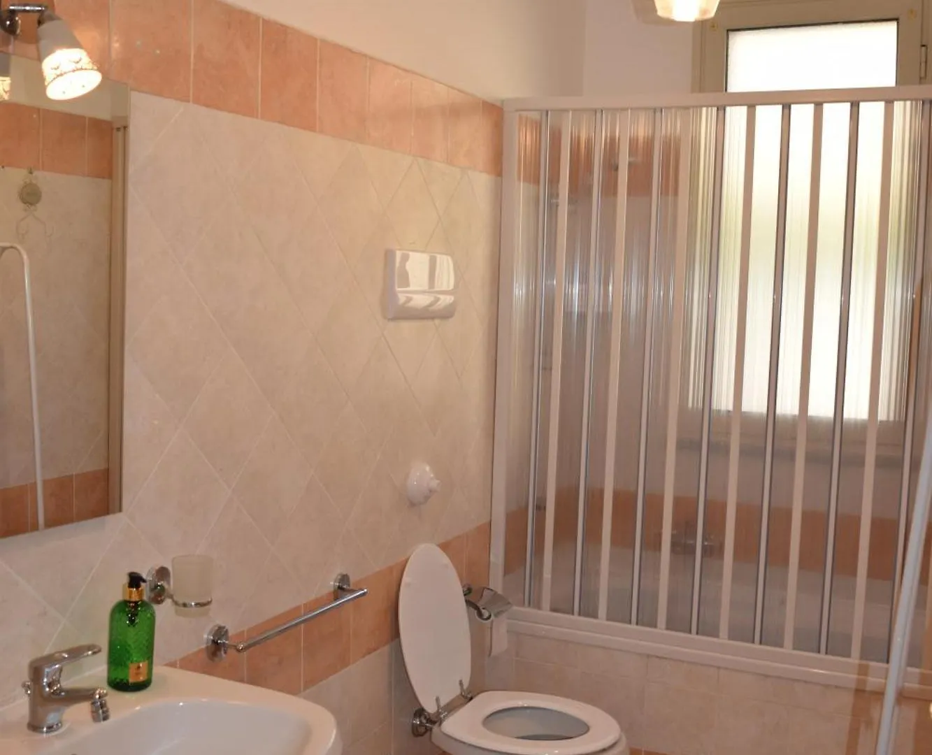 איסולה דלה פמינה Villa Rosi דירה איסולה דלה פמינה