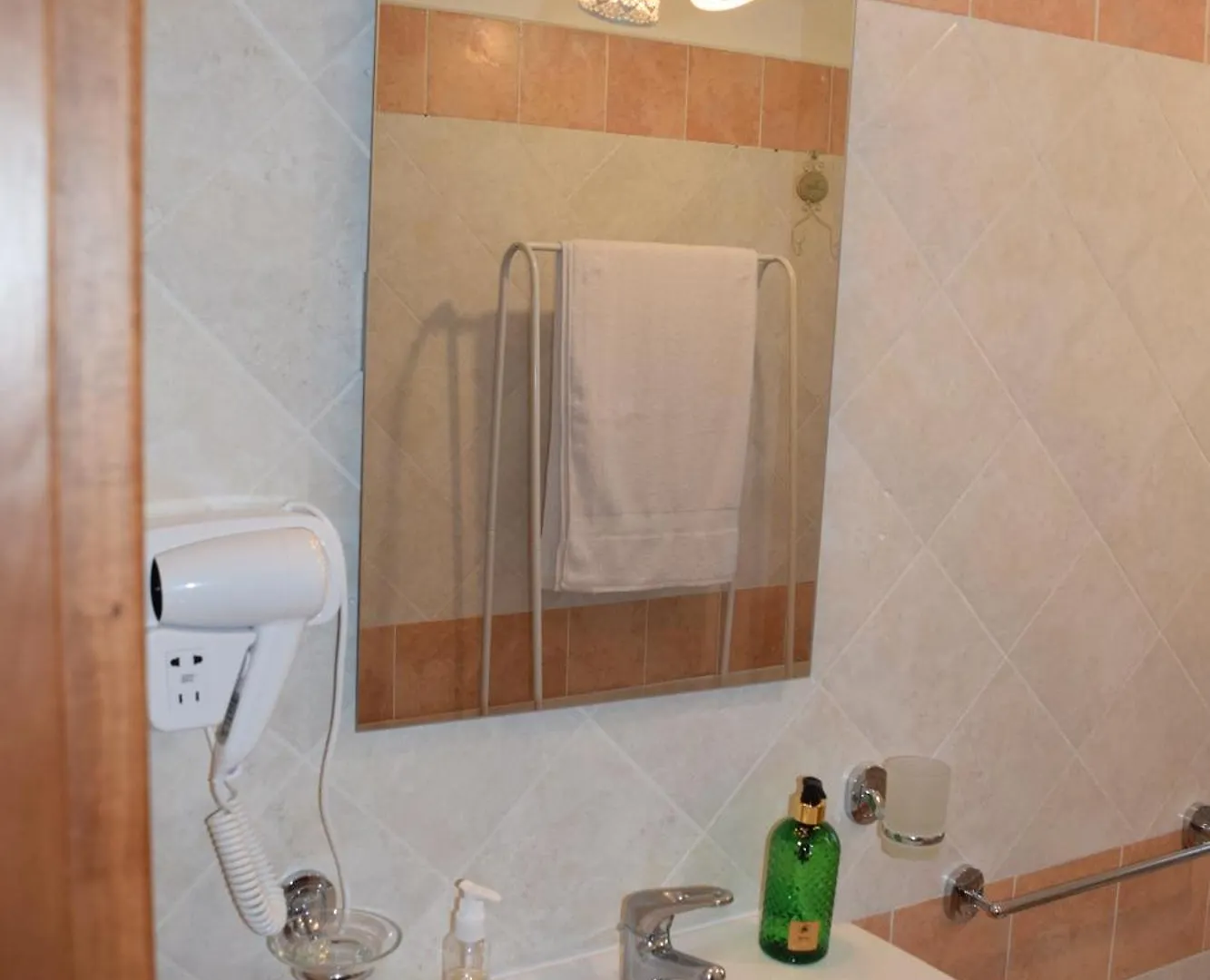 איסולה דלה פמינה Villa Rosi איטליה