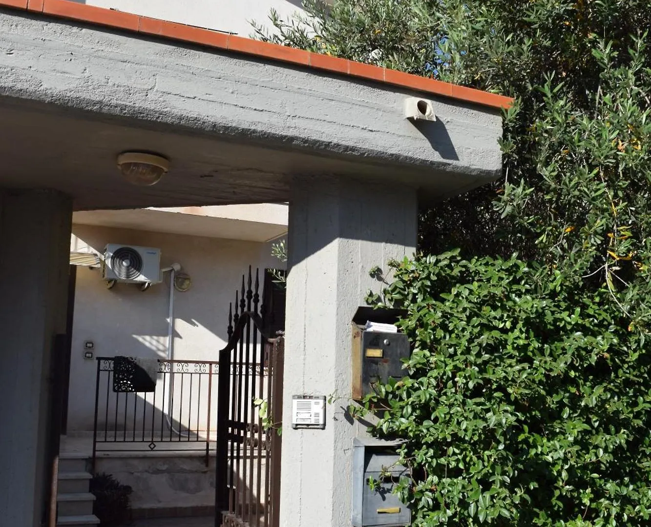 איסולה דלה פמינה Villa Rosi